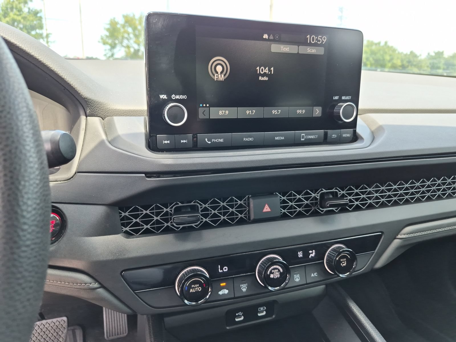 2024 Honda Accord LX - Photo 13