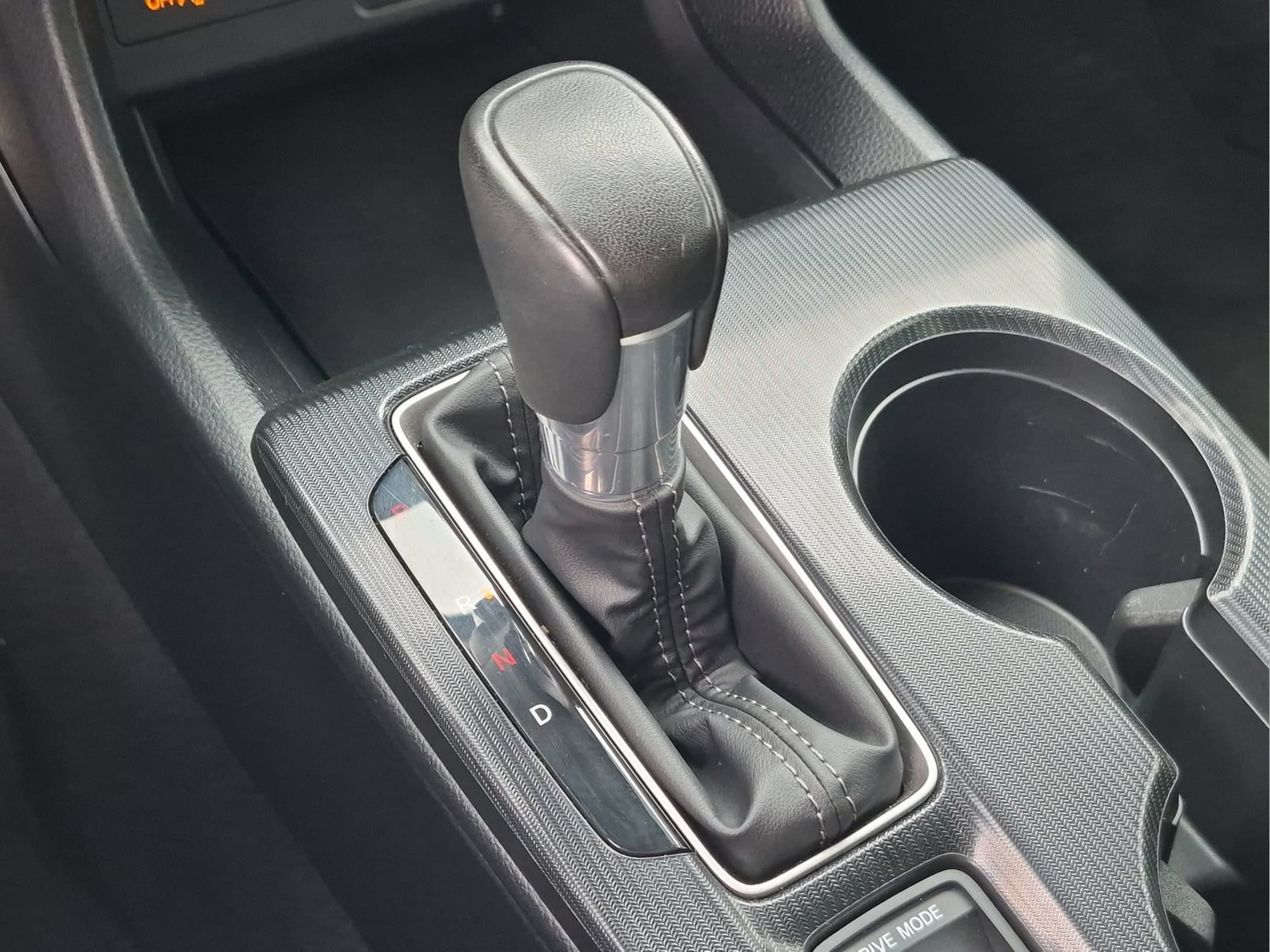 2025 Honda Civic Hatchback Sport - Photo 16