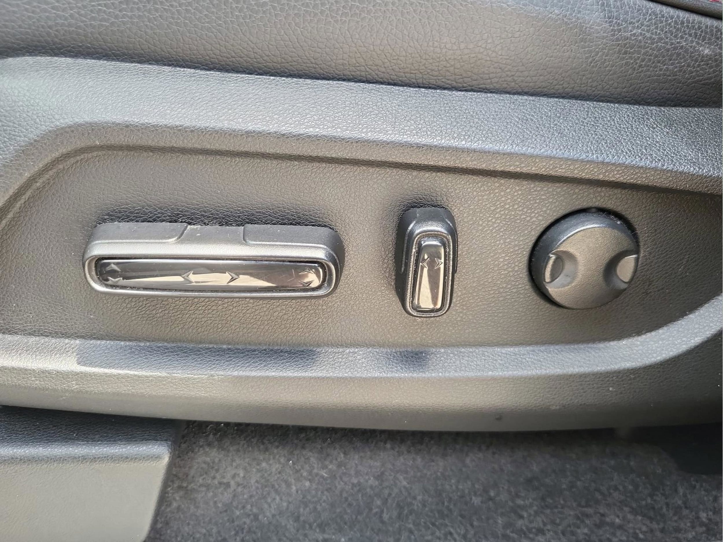 2025 Honda Pilot Black Edition - Photo 15