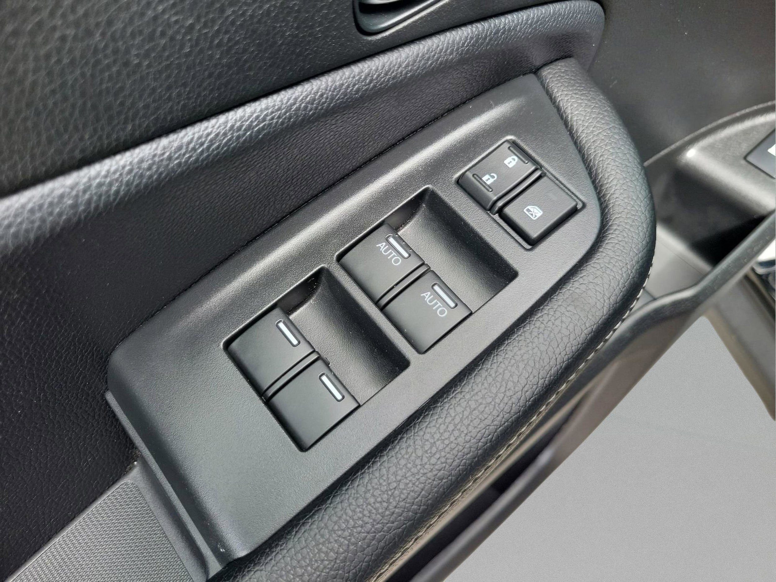2023 Honda Ridgeline Sport - Photo 17