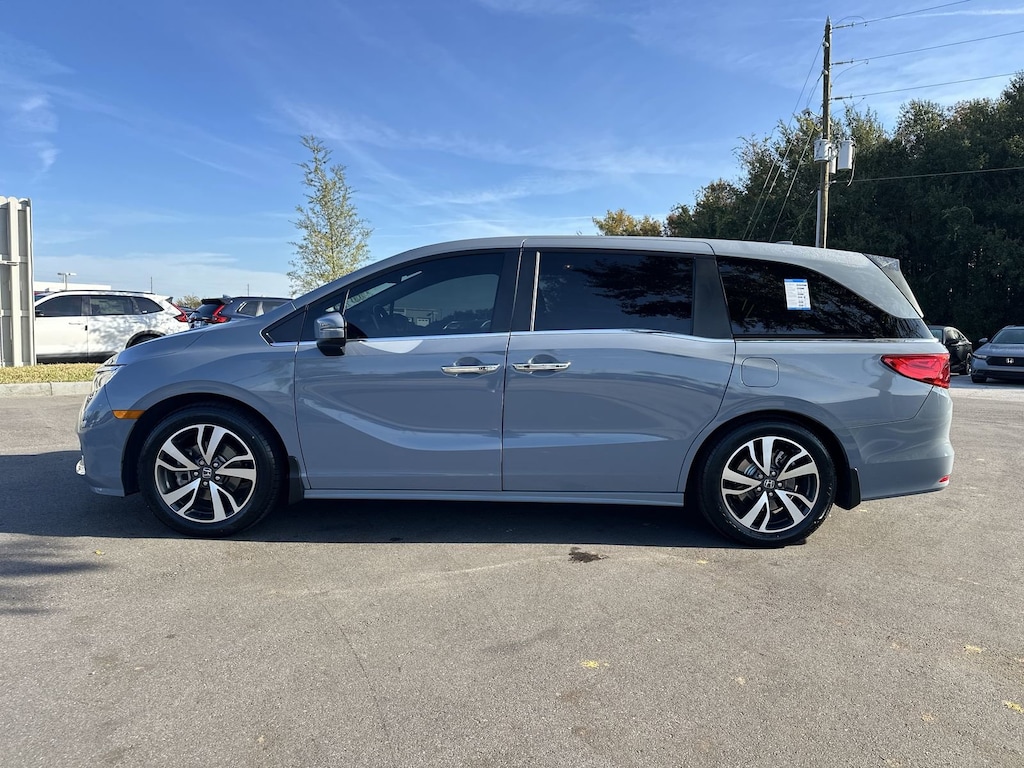 Certified 2023 Honda Odyssey Touring Van