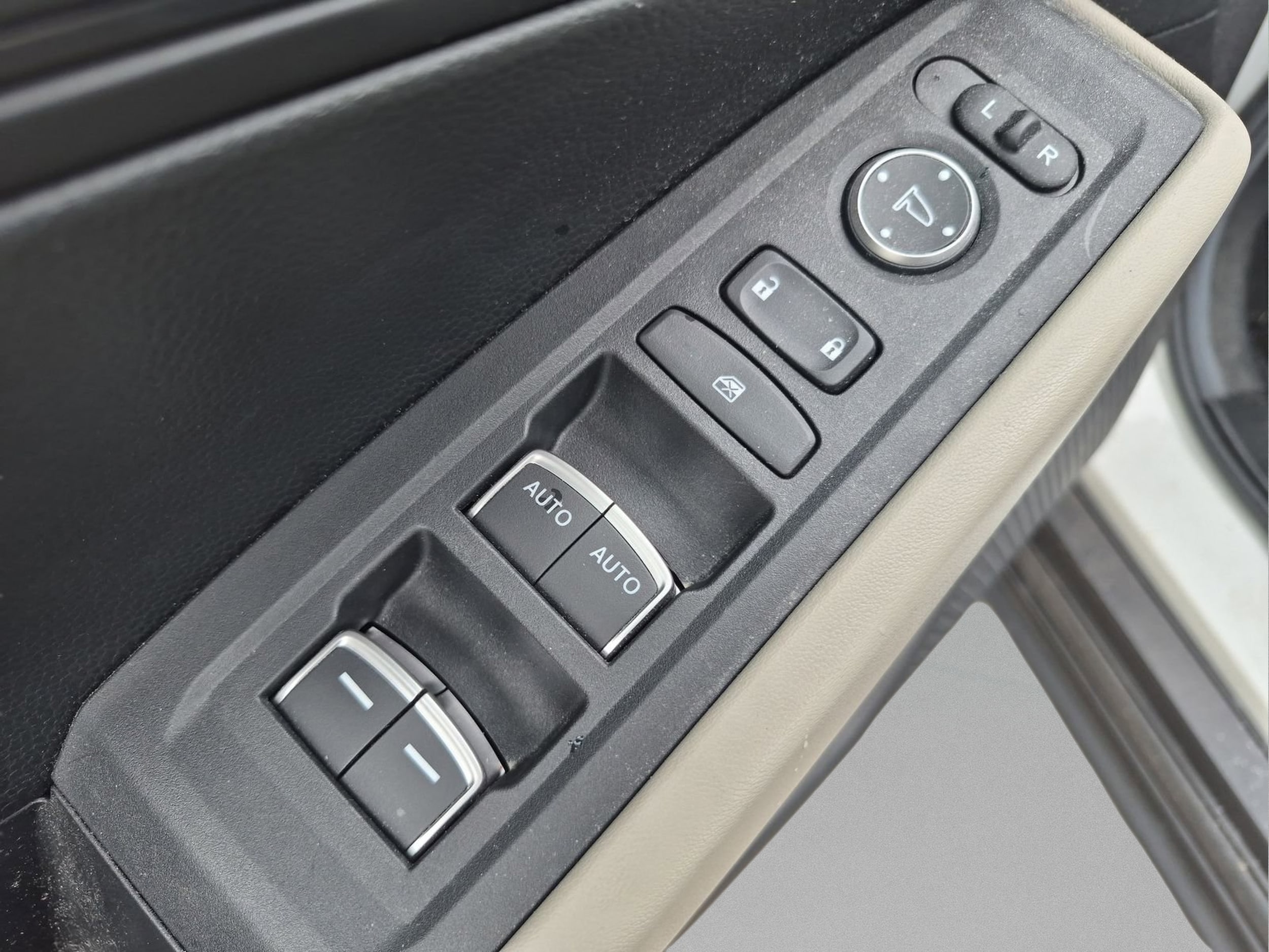 2025 Honda Accord LX - Photo 17