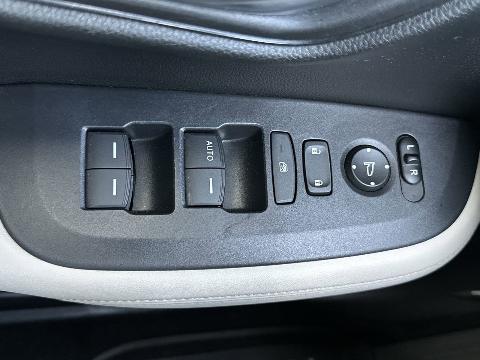 2024 Honda HR-V LX photo 4