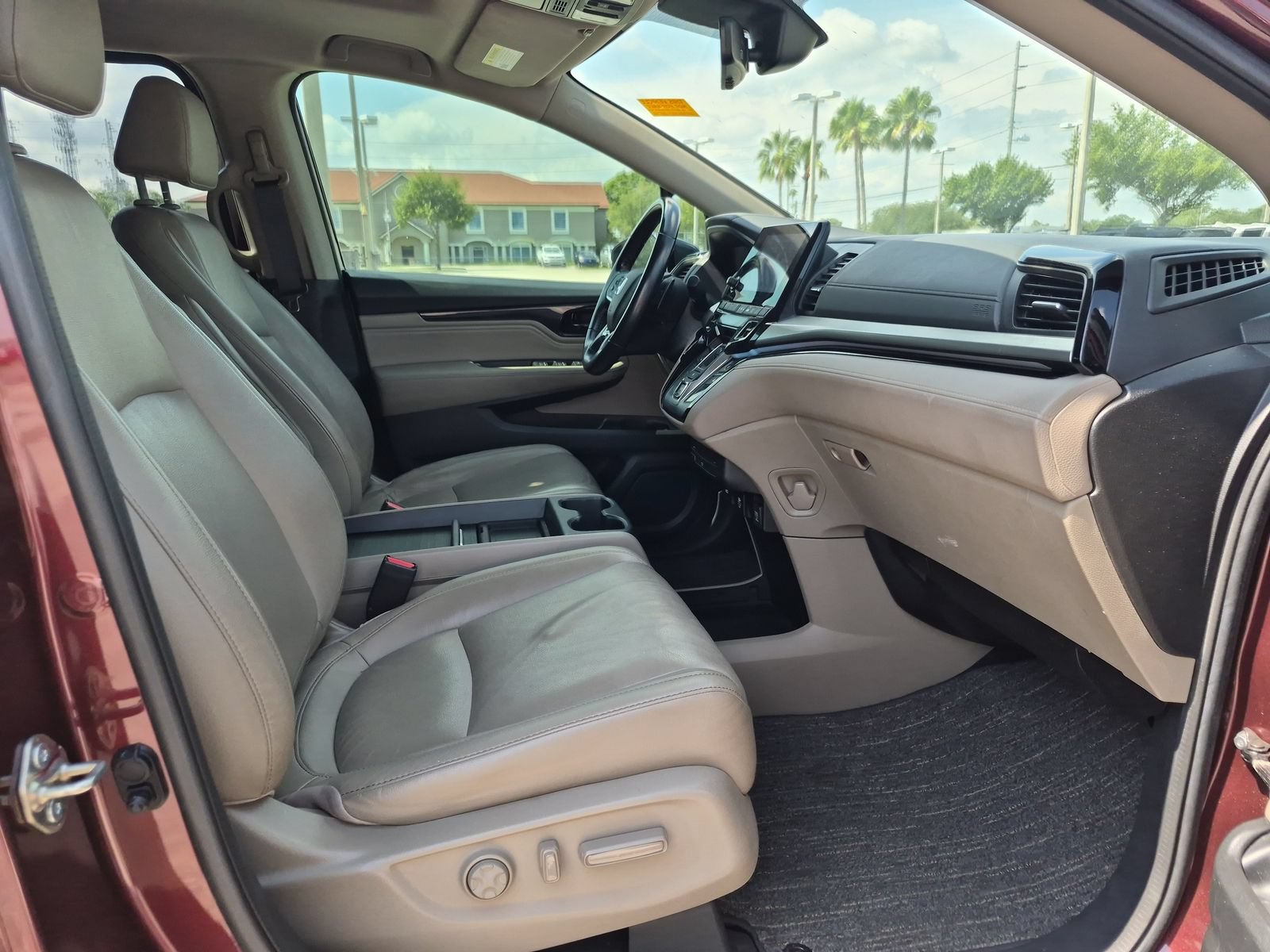 2021 Honda Odyssey Touring - Photo 21