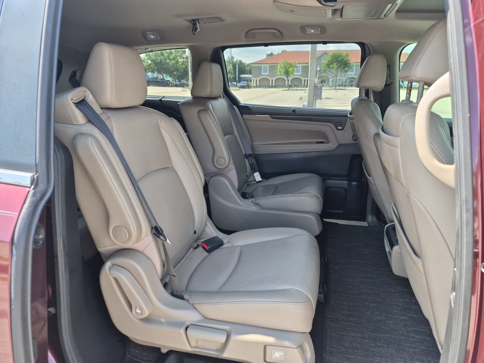 2021 Honda Odyssey Touring - Photo 19