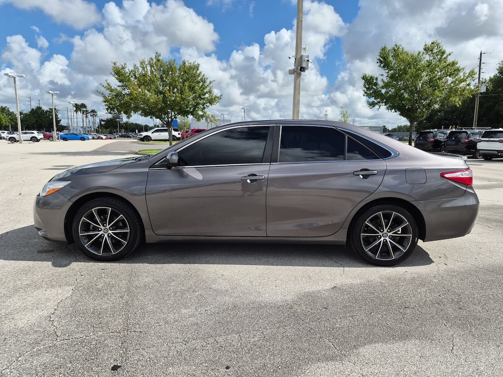 Used 2015 Toyota Camry XLE Sedan