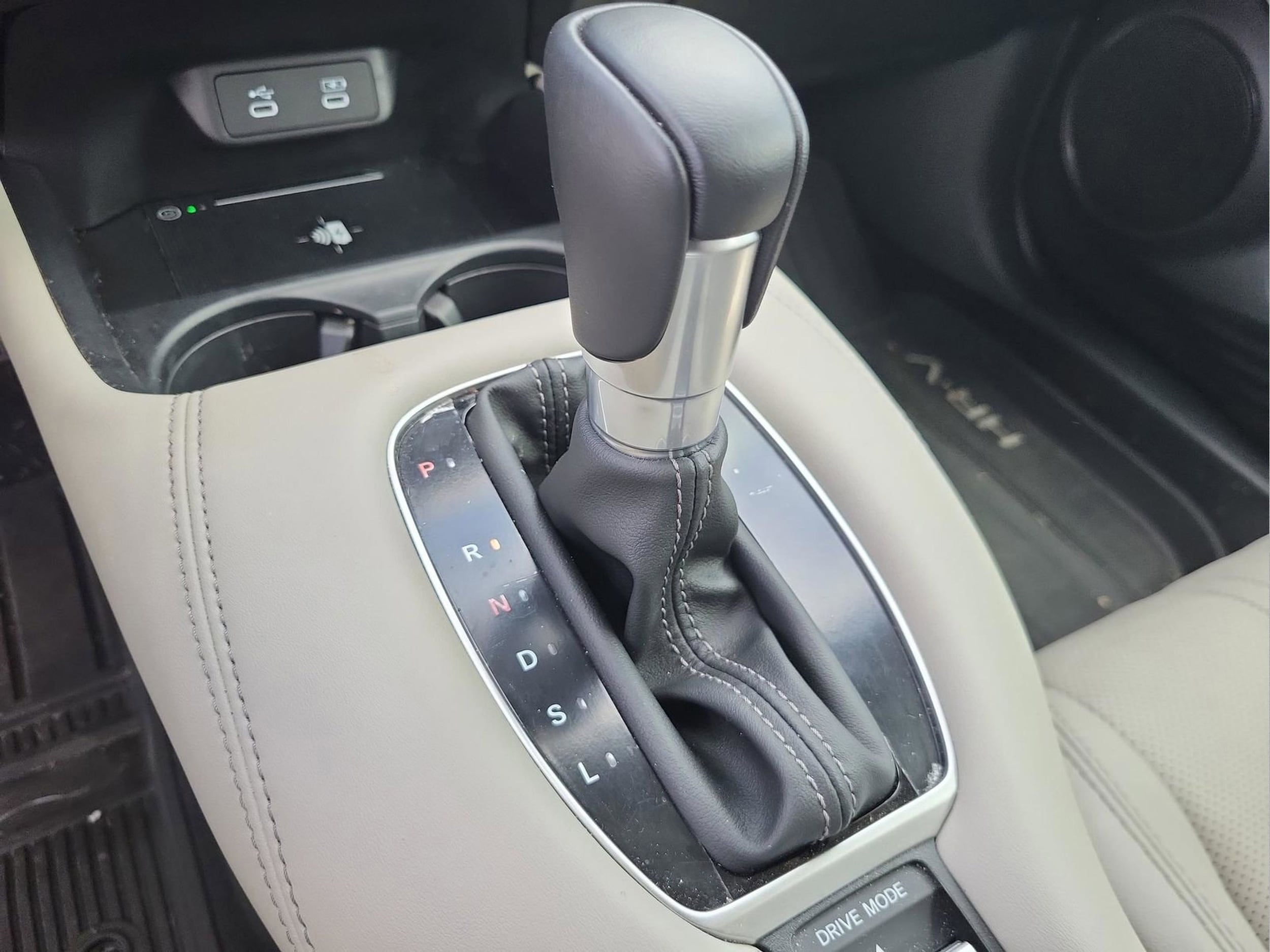 2026 Honda HR-V EX-L - Photo 16