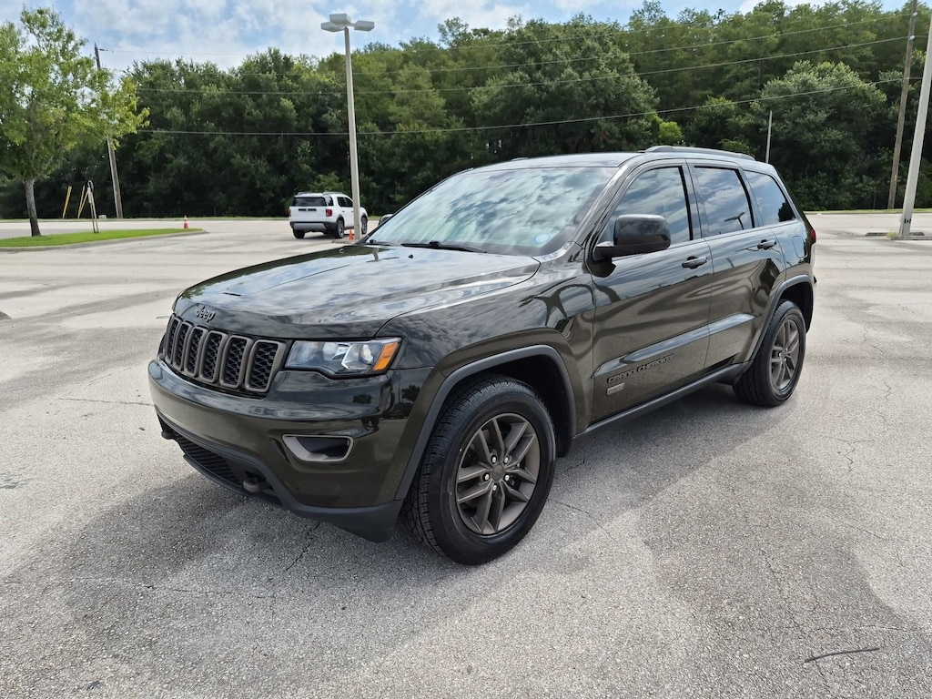 Used 2017 Jeep Grand Cherokee Laredo RWD SUV