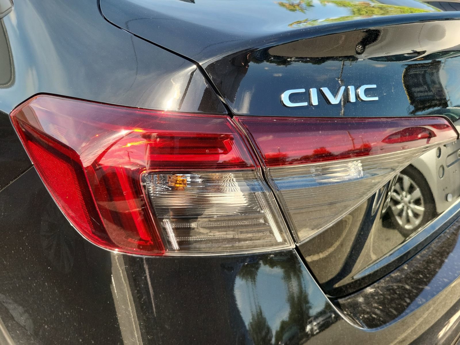 2025 Honda Civic Sport - Photo 8