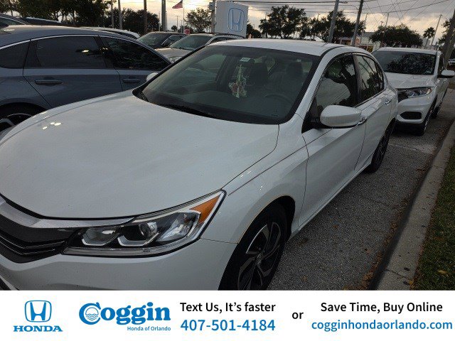 2017 Honda Accord LX's photo