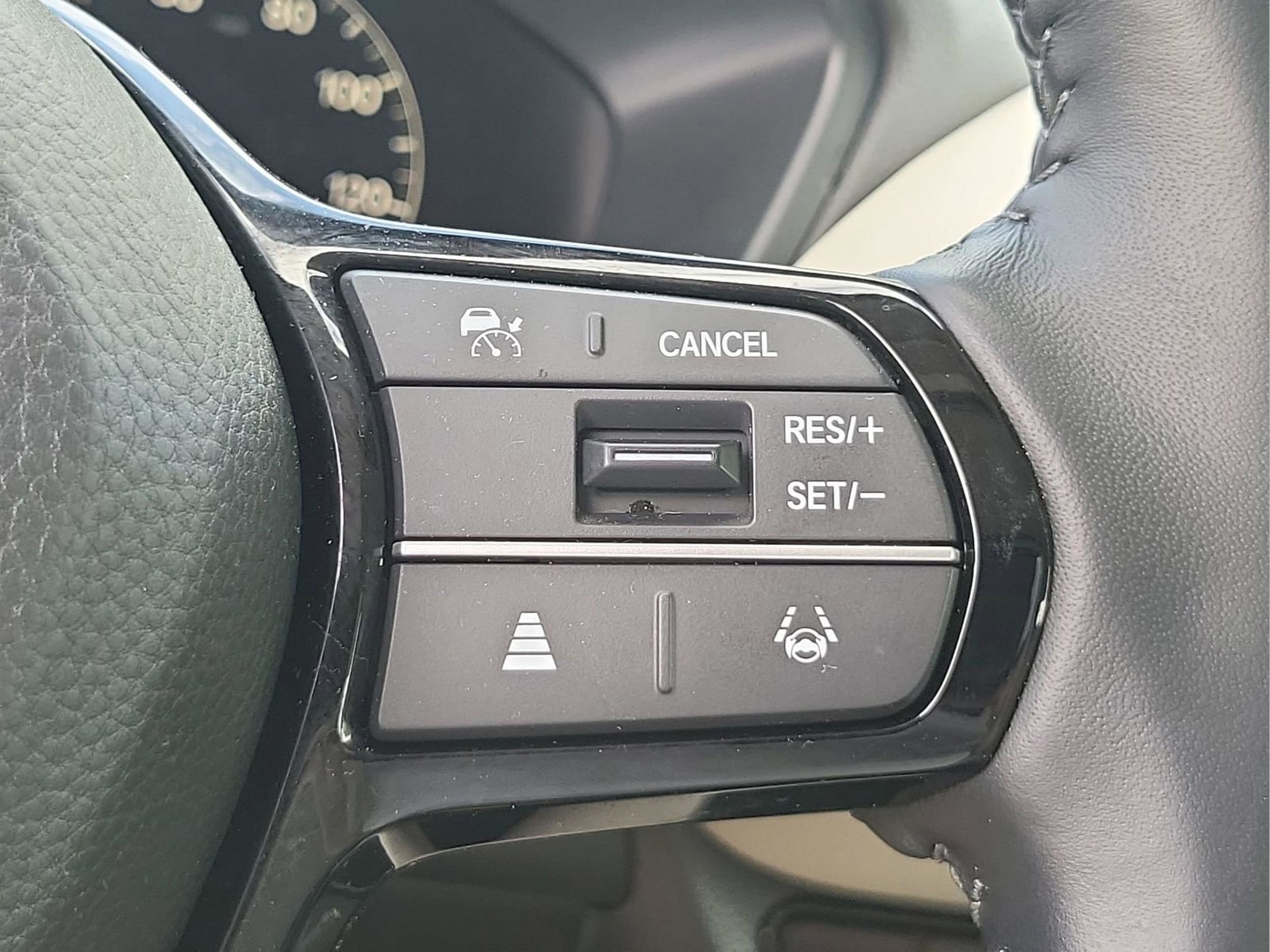 2026 Honda HR-V EX-L - Photo 11