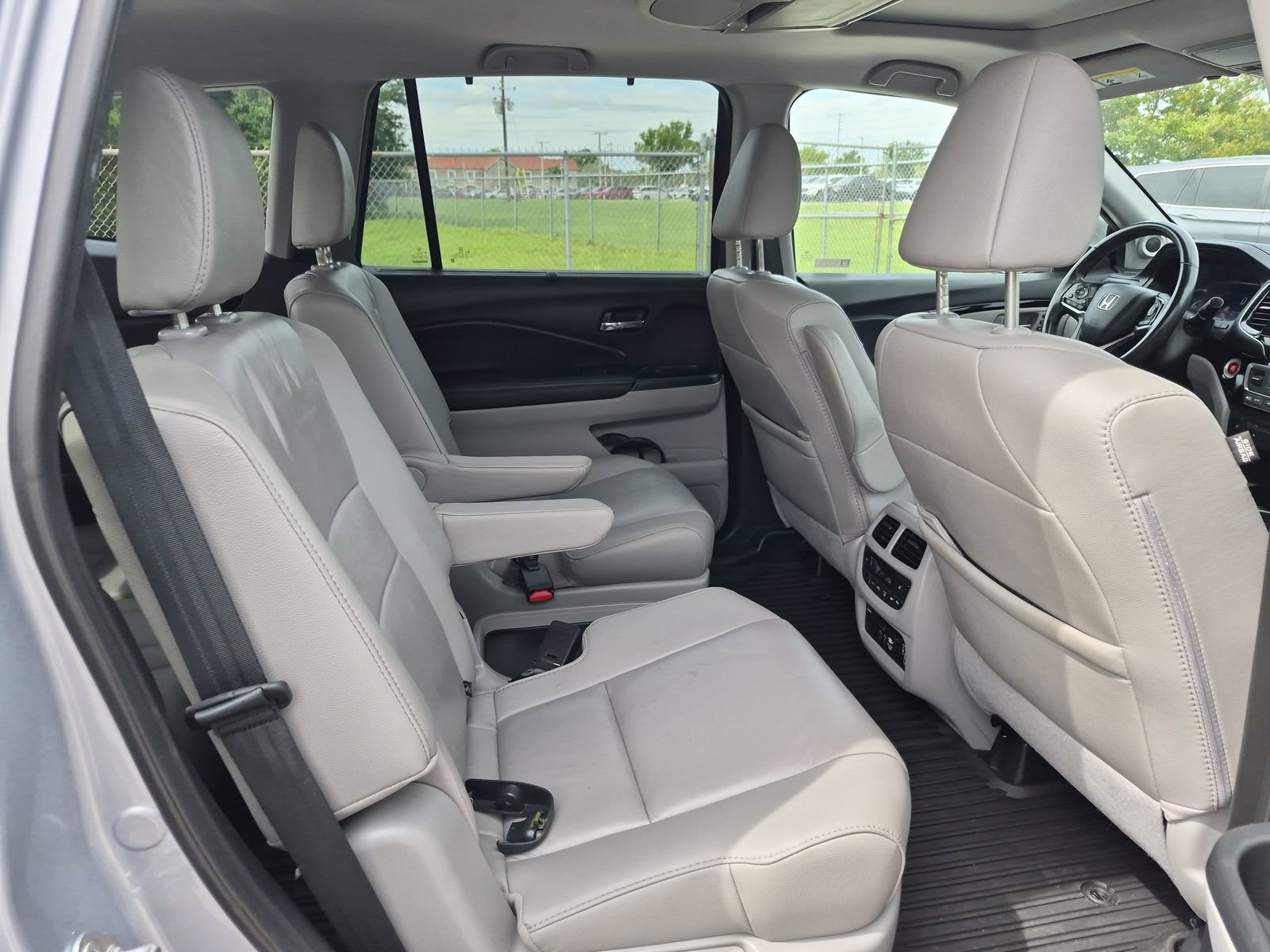 2019 Honda Pilot Touring - Photo 19