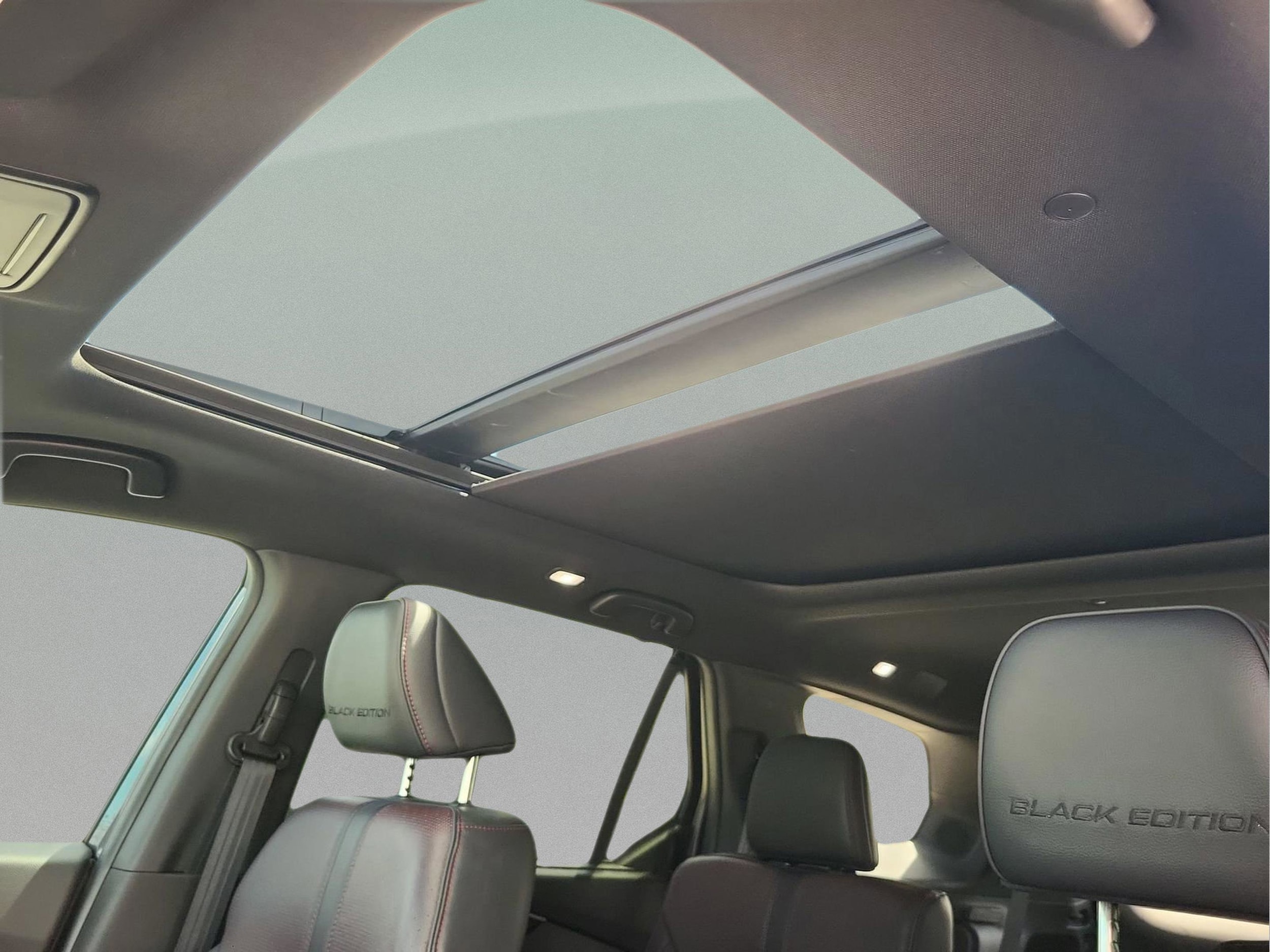 2025 Honda Pilot Black Edition - Photo 29