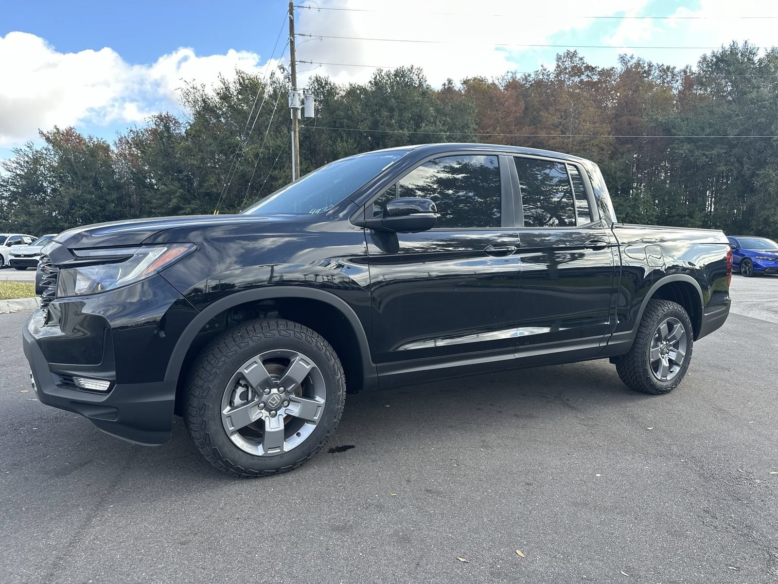 2025 Honda Ridgeline TrailSport - Photo 2