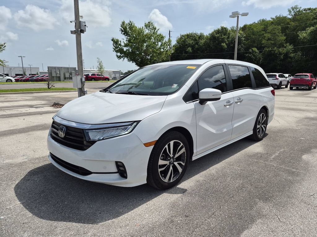 Certified 2024 Honda Odyssey Touring Van