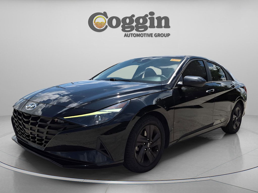 Used 2021 Hyundai Elantra SEL Sedan