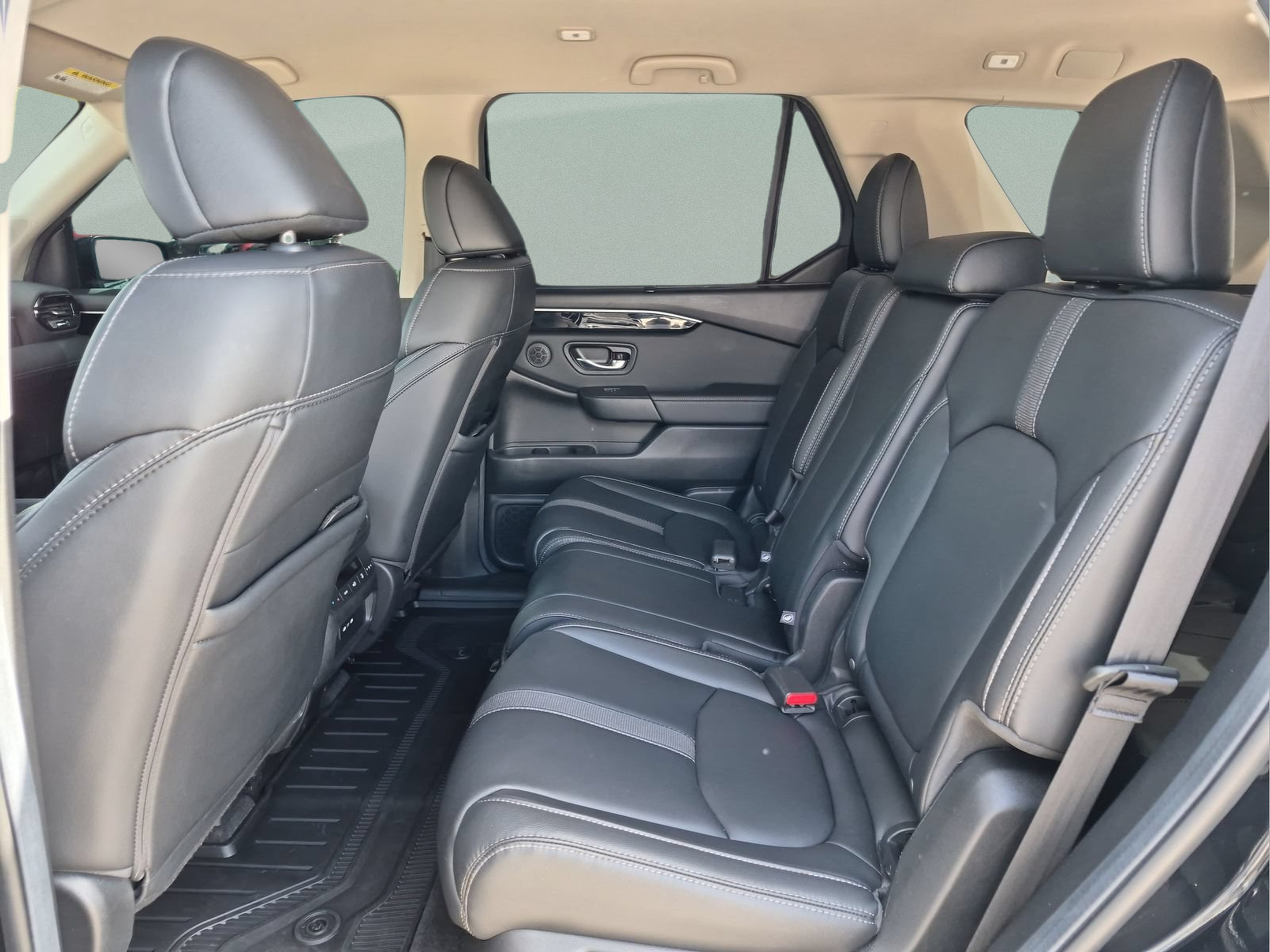 2025 Honda Pilot EX-L - Photo 18