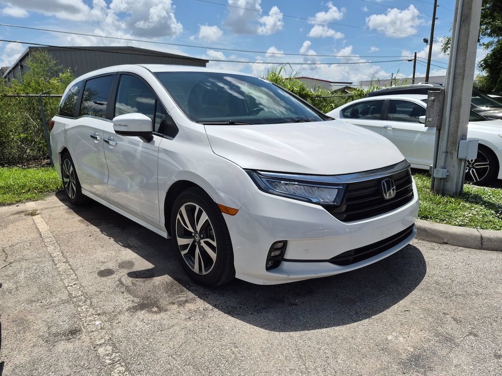Certified 2023 Honda Odyssey Touring Van