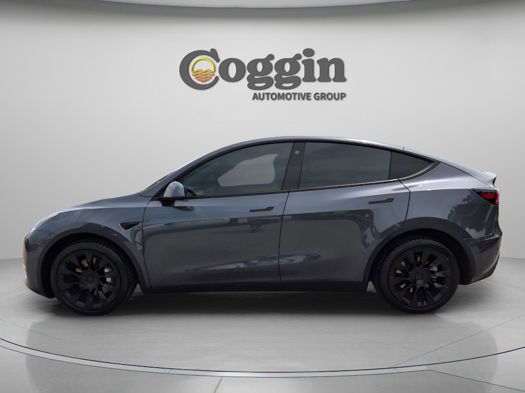 Used 2022 Tesla Model Y Long Range SUV