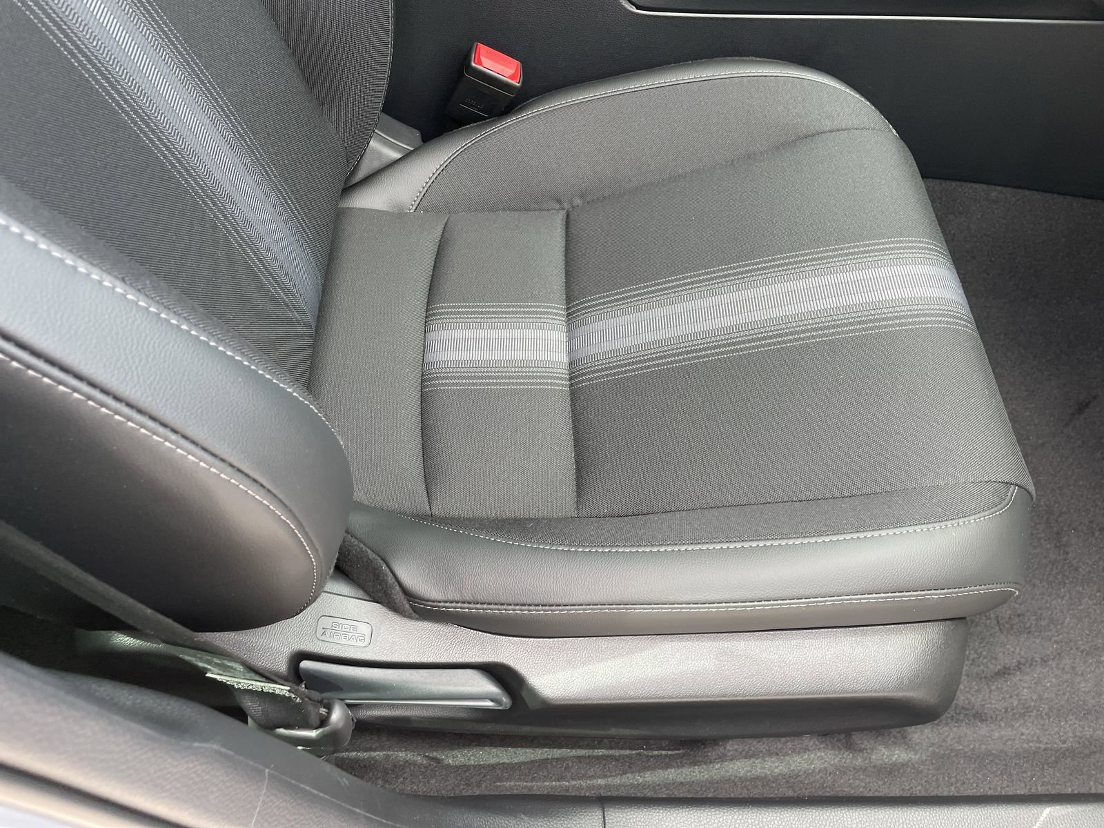 2026 Honda Civic Hatchback Sport - Photo 26