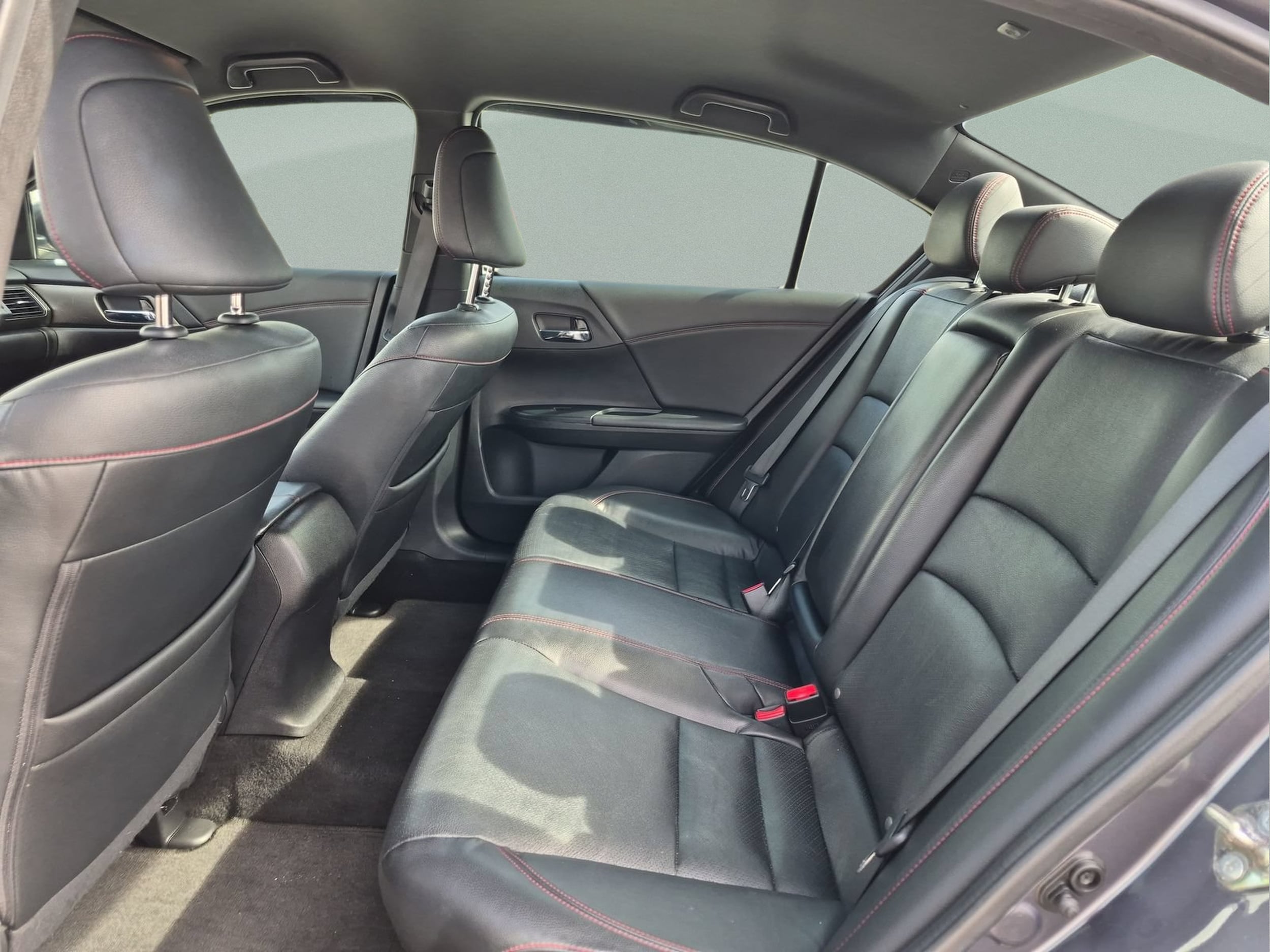 2017 Honda Accord Sport SE - Photo 18