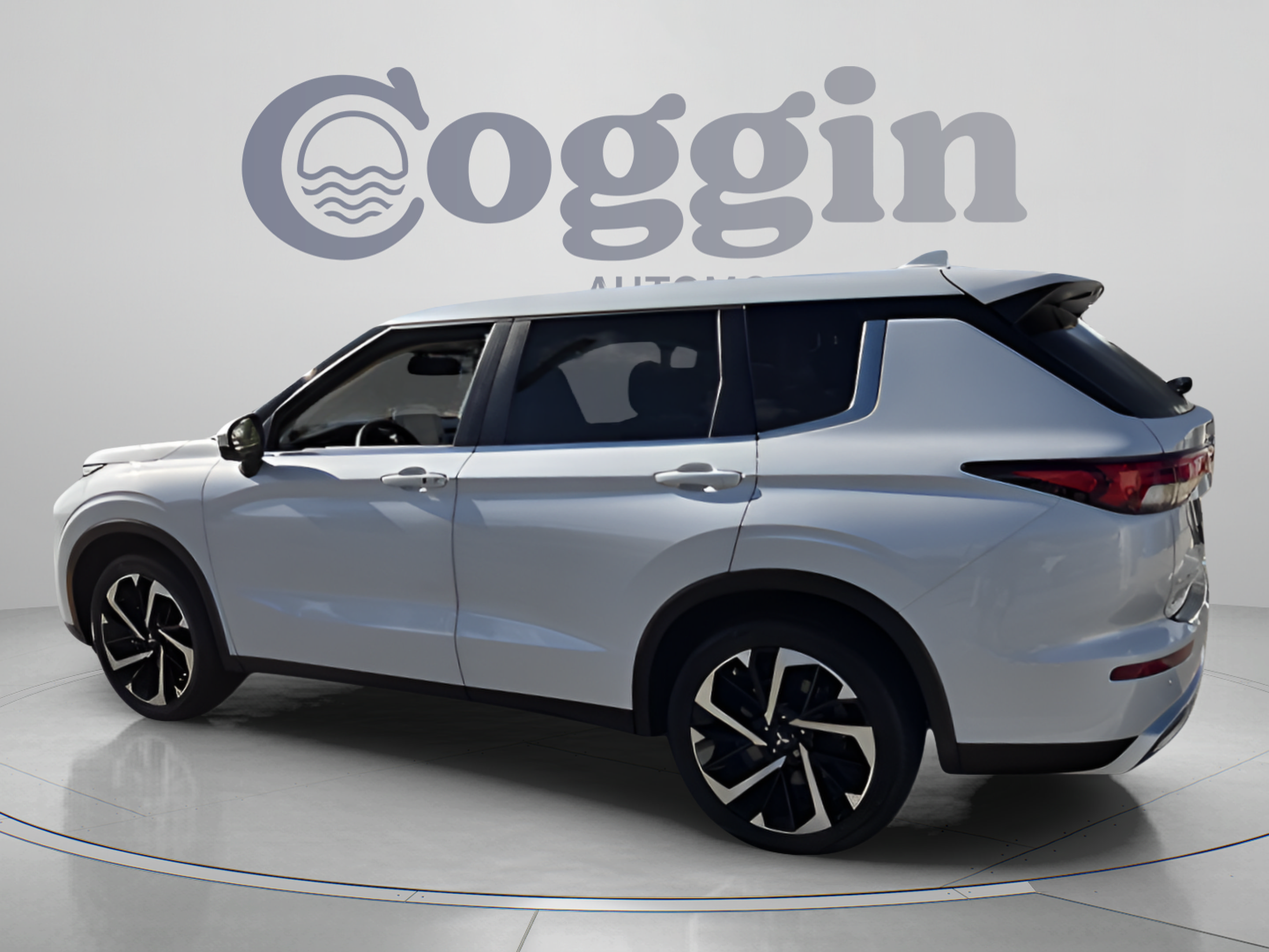 Used 2024 Mitsubishi Outlander SE SUV