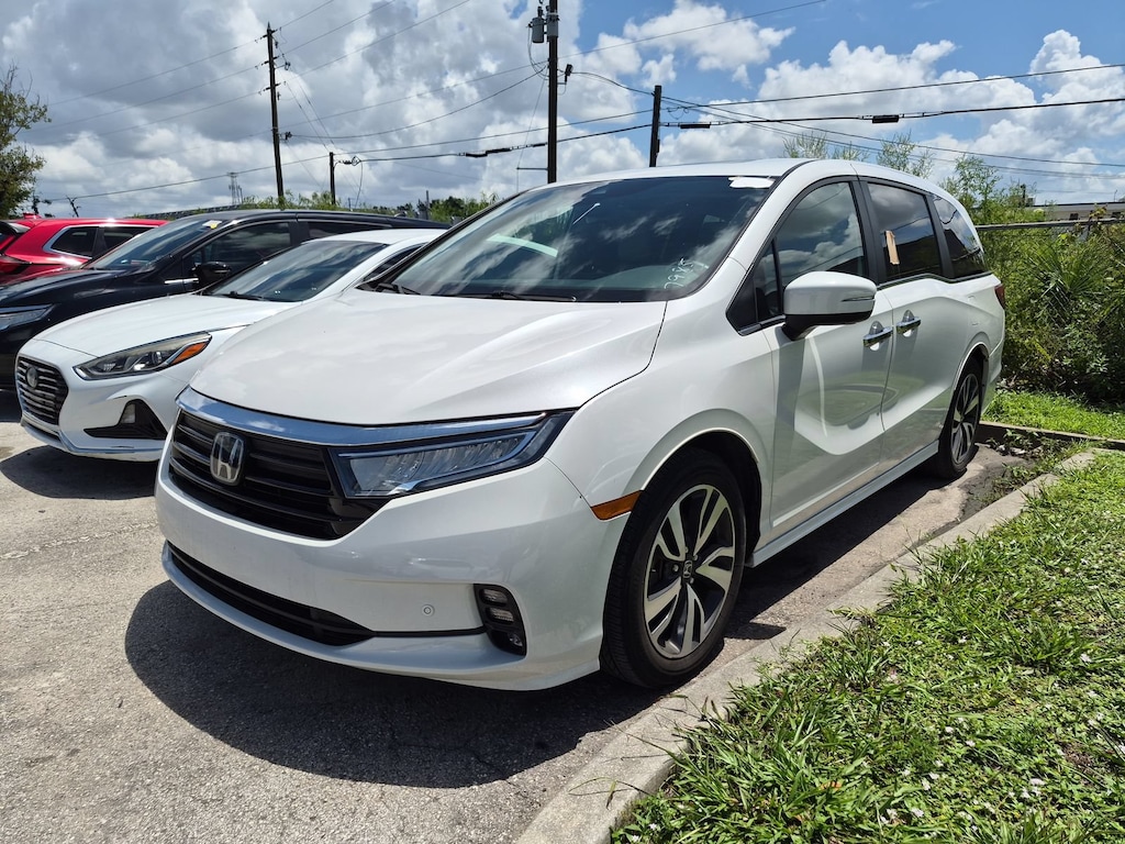 Certified 2023 Honda Odyssey Touring Van