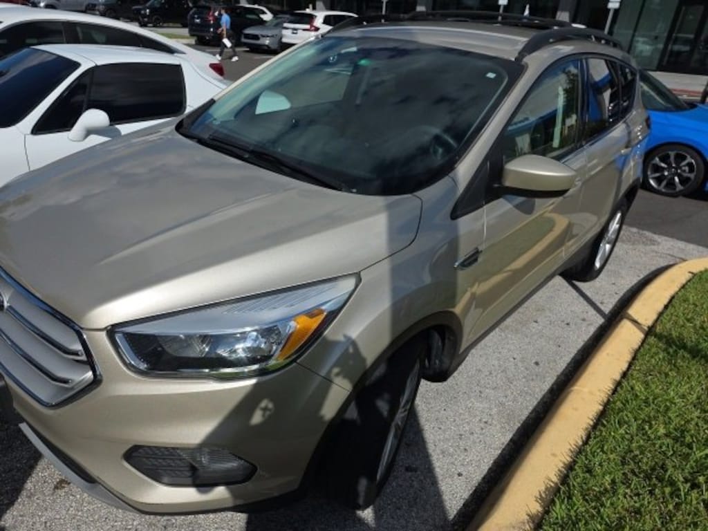 Used 2018 Ford Escape SE SUV