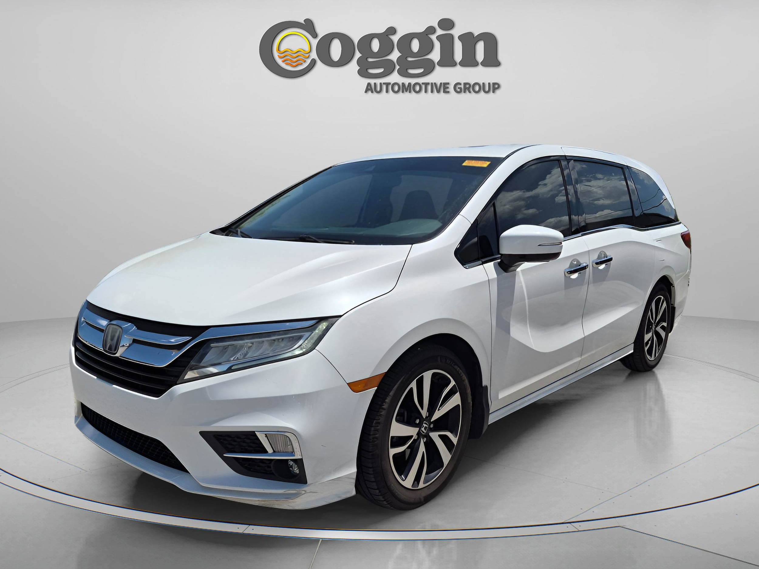 2020 Honda Odyssey Elite's photo