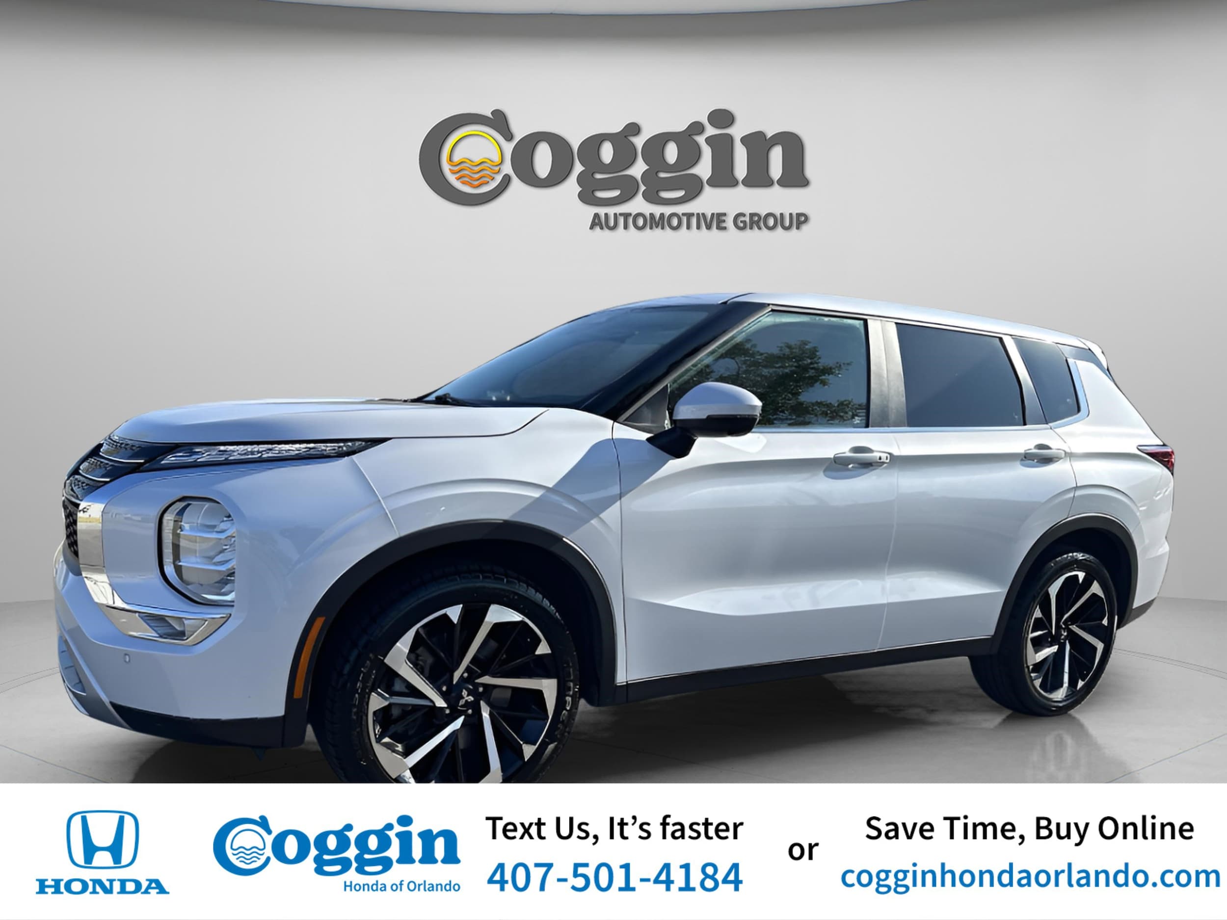 2024 Mitsubishi Outlander SE's photo