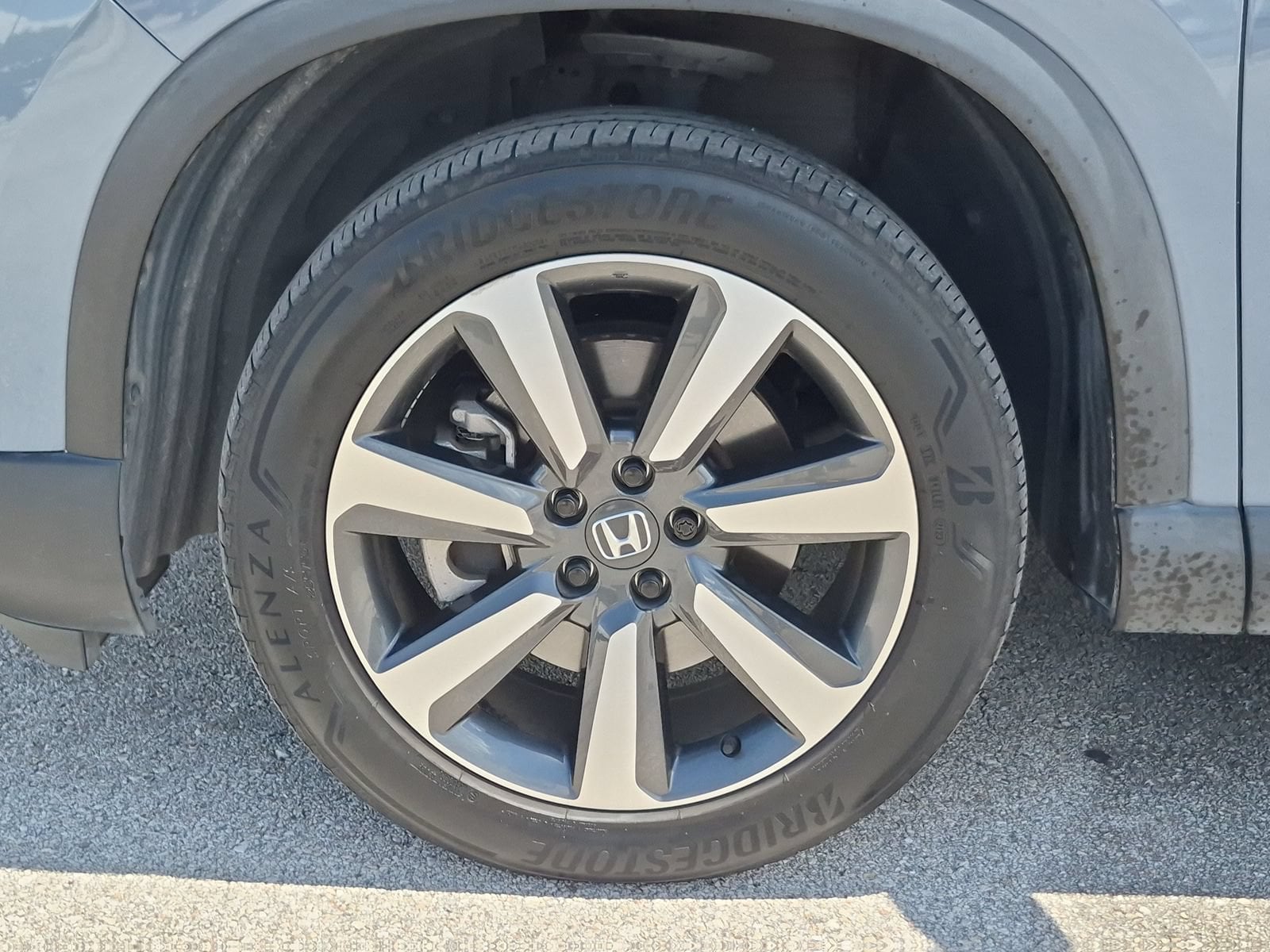 2023 Honda Pilot Touring - Photo 25