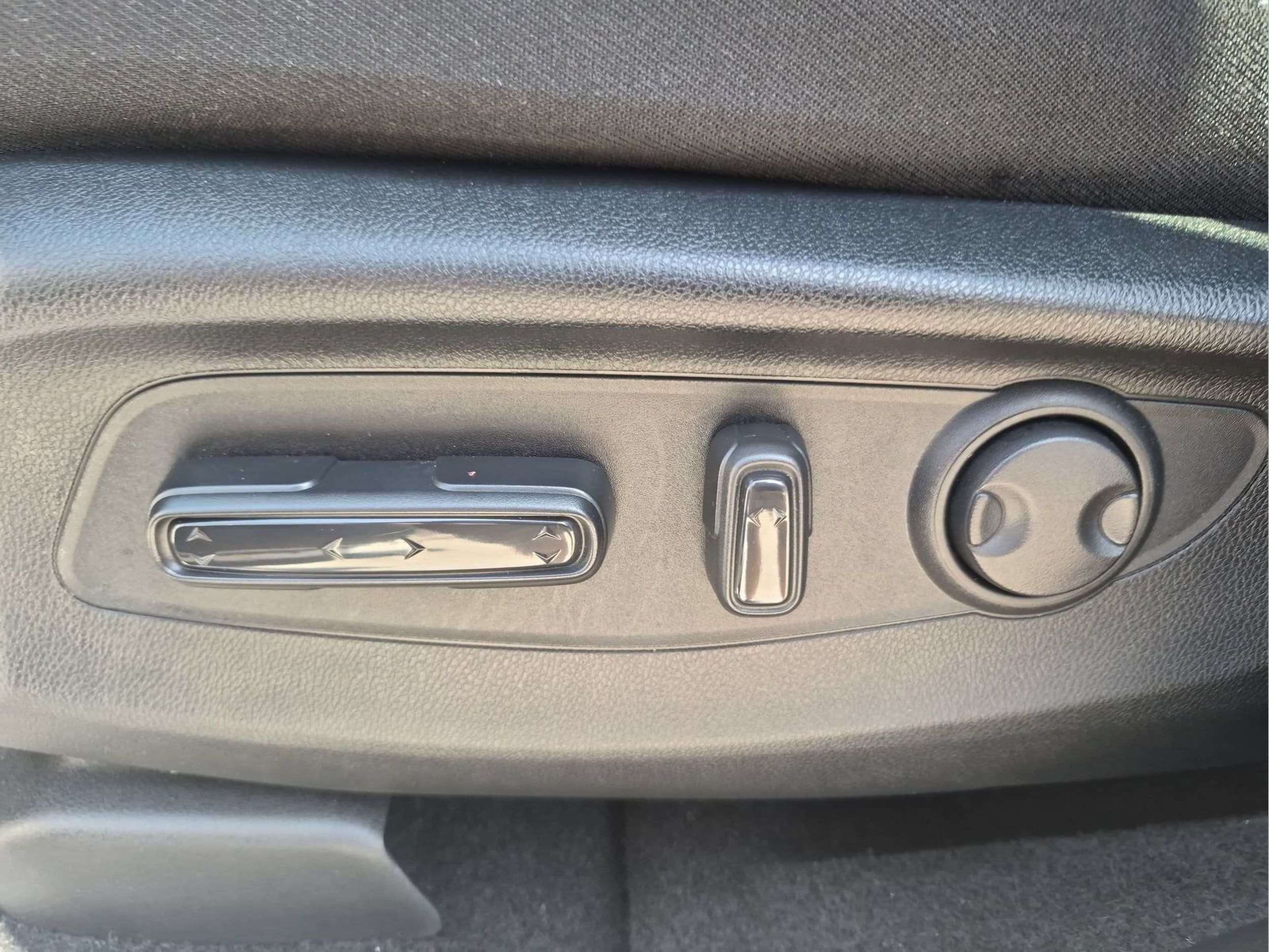 2025 Honda CR-V EX - Photo 15