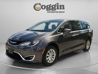 2019 Chrysler Pacifica Touring Plus Van Passenger Van