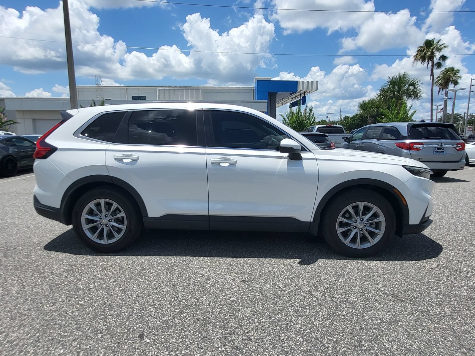 2023 Honda CR-V EX-L - Photo 8