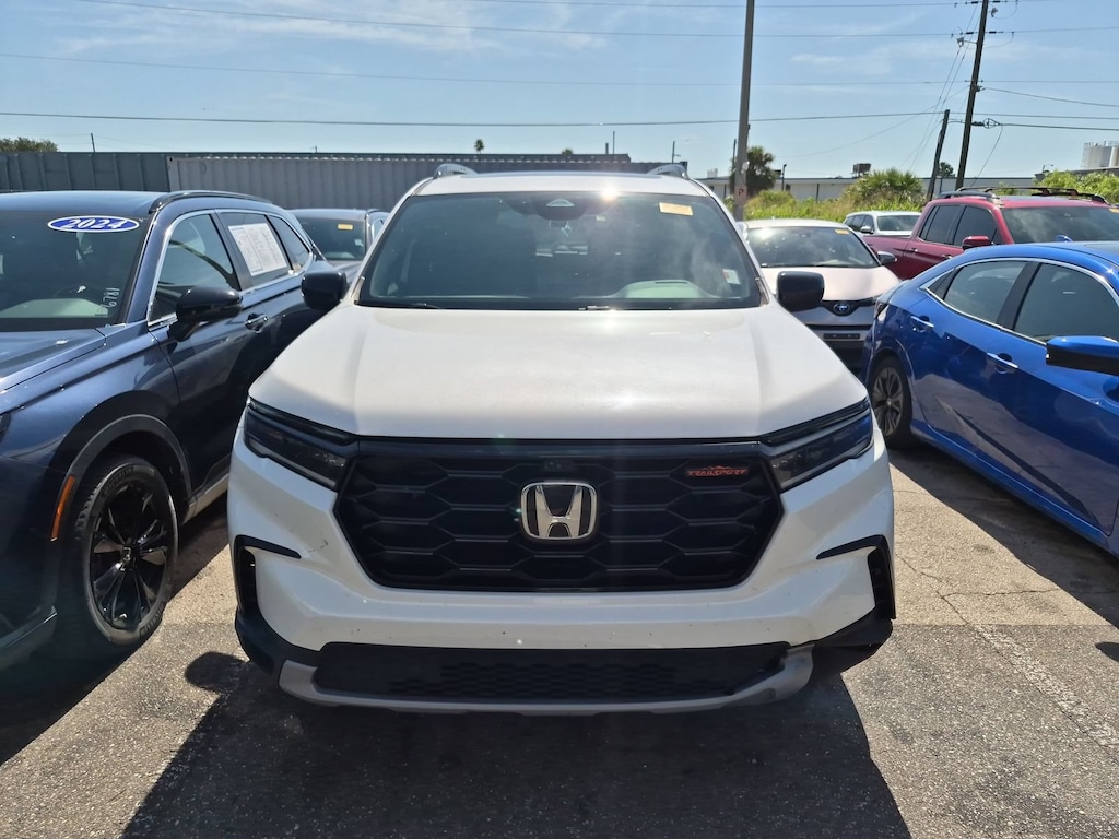 Used 2023 Honda Pilot TrailSport SUV