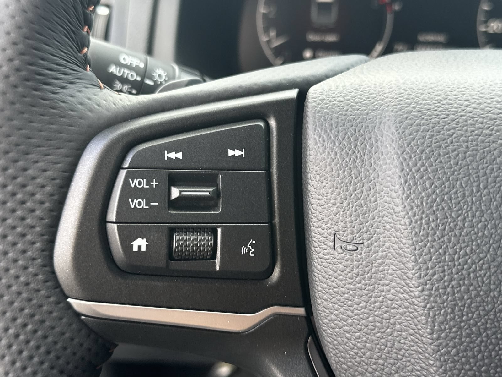 2025 Honda Ridgeline TrailSport - Photo 14