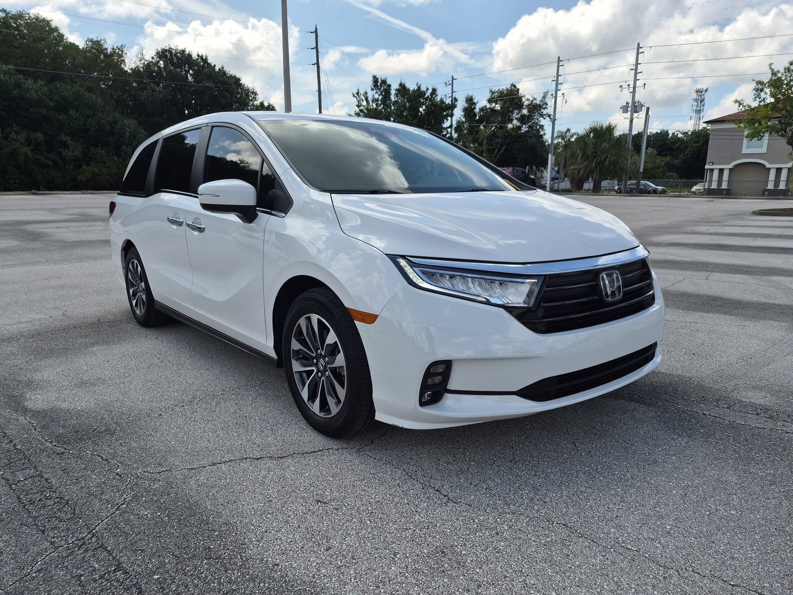 2024 Honda Odyssey EX-L - Photo 9