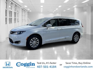 2019 Chrysler Pacifica Touring L Van Passenger Van