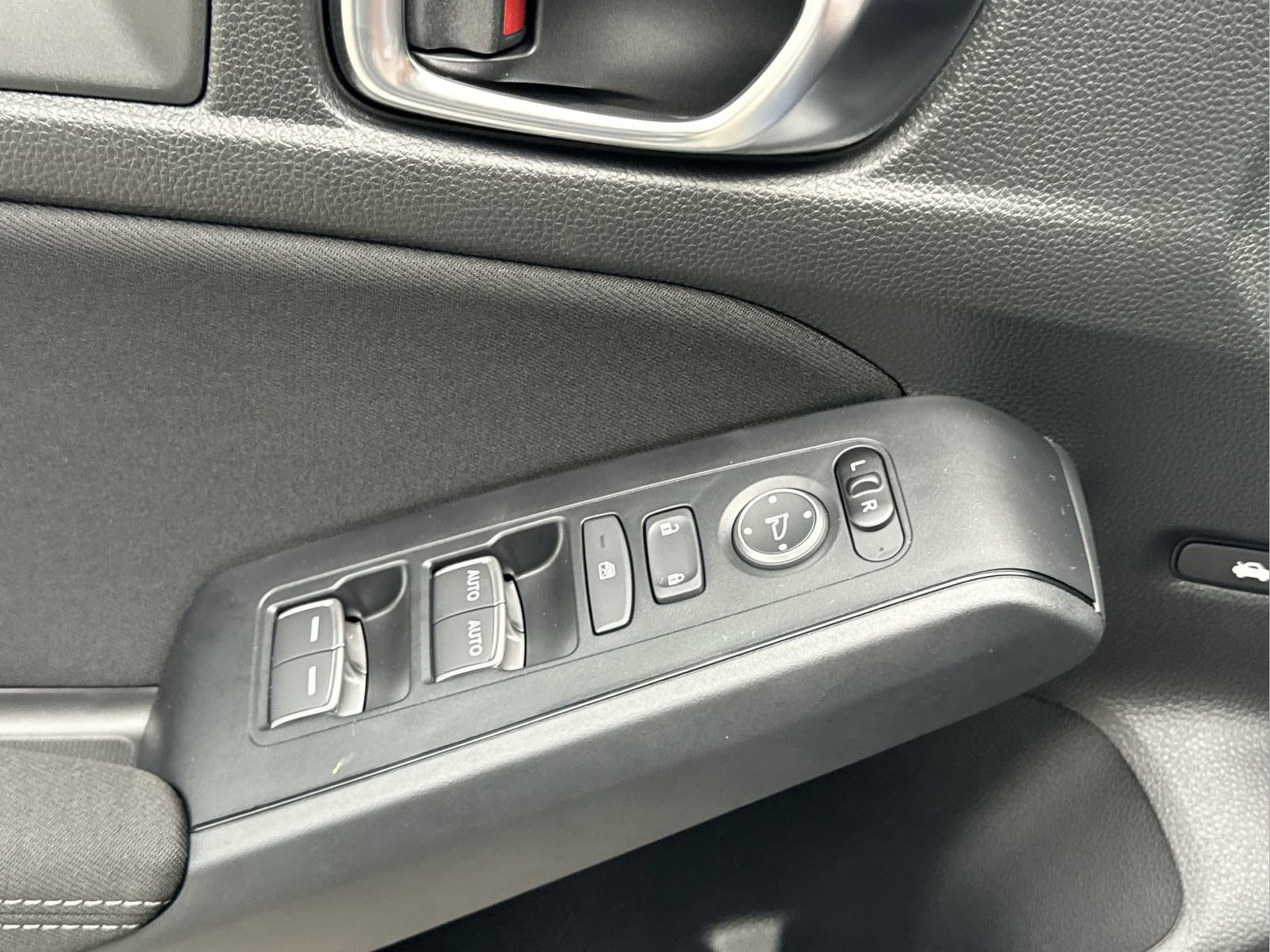 2025 Honda Civic Sport - Photo 15