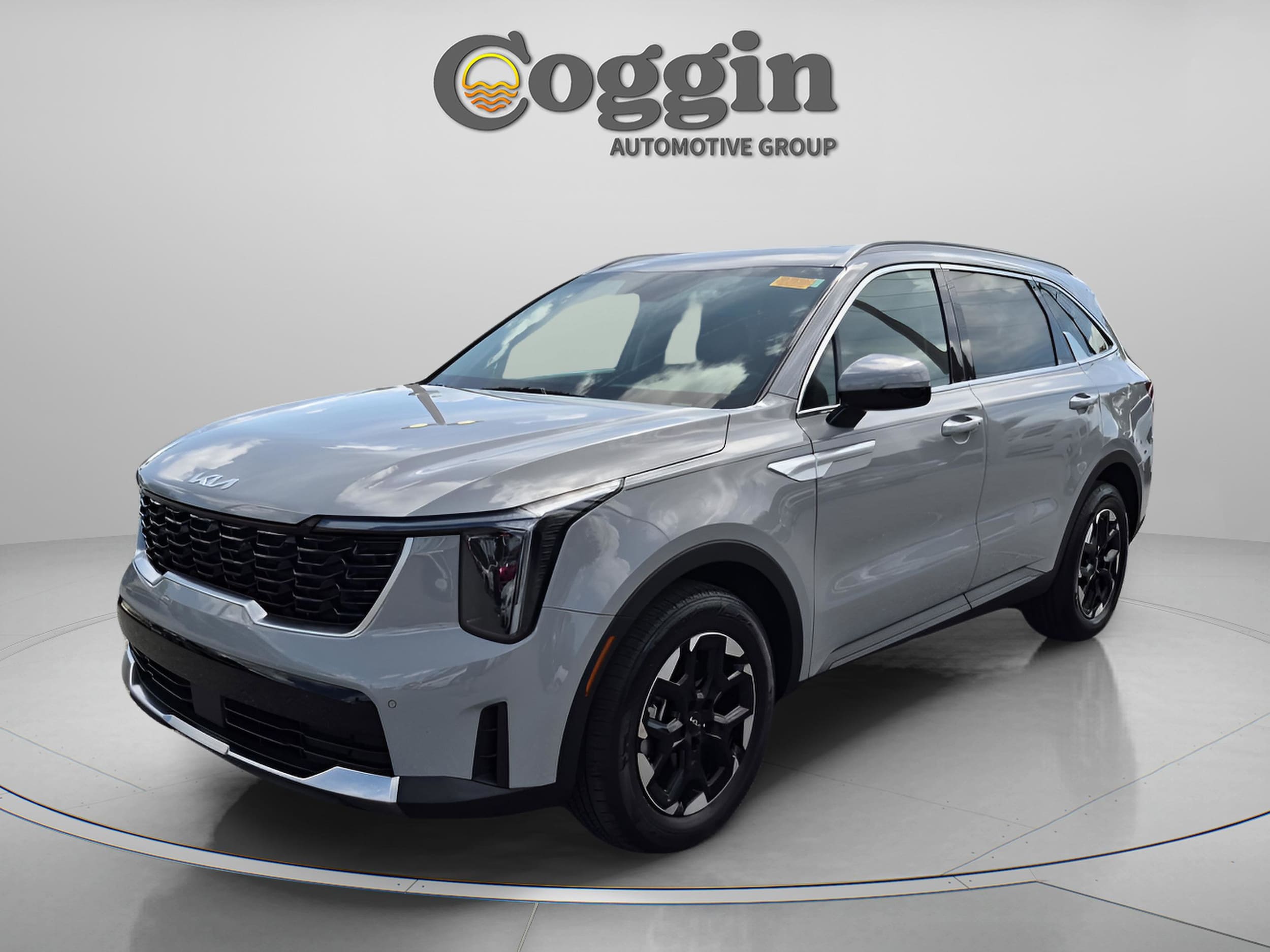 2025 Kia Sorento S AT's photo