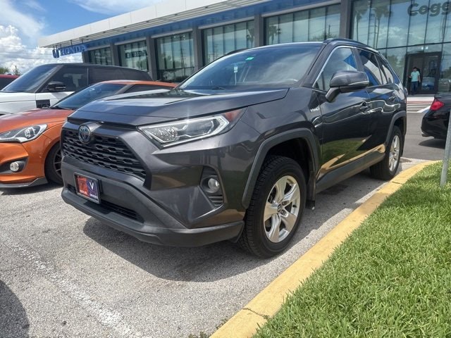 Used 2020 Toyota RAV4 XLE with VIN 2T3RWRFV9LW089774 for sale in Northfield, Minnesota