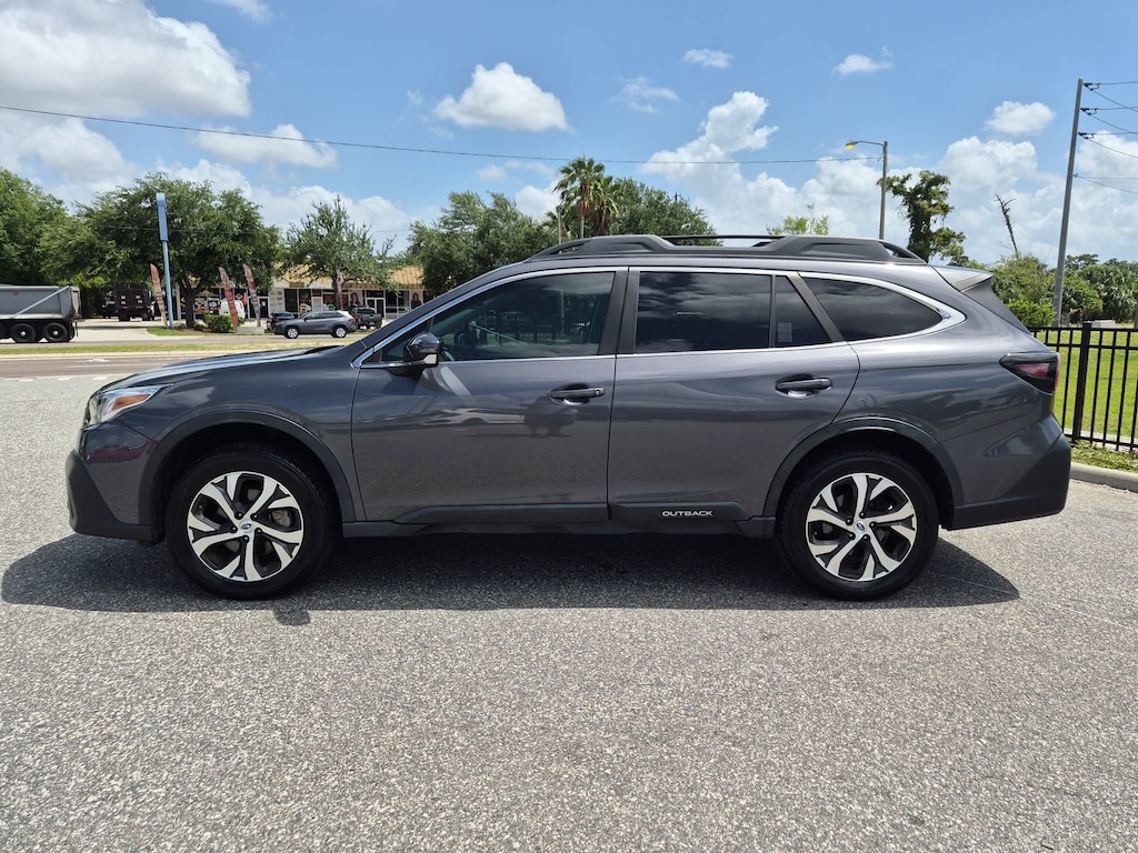 Used 2022 Subaru Outback Limited SUV