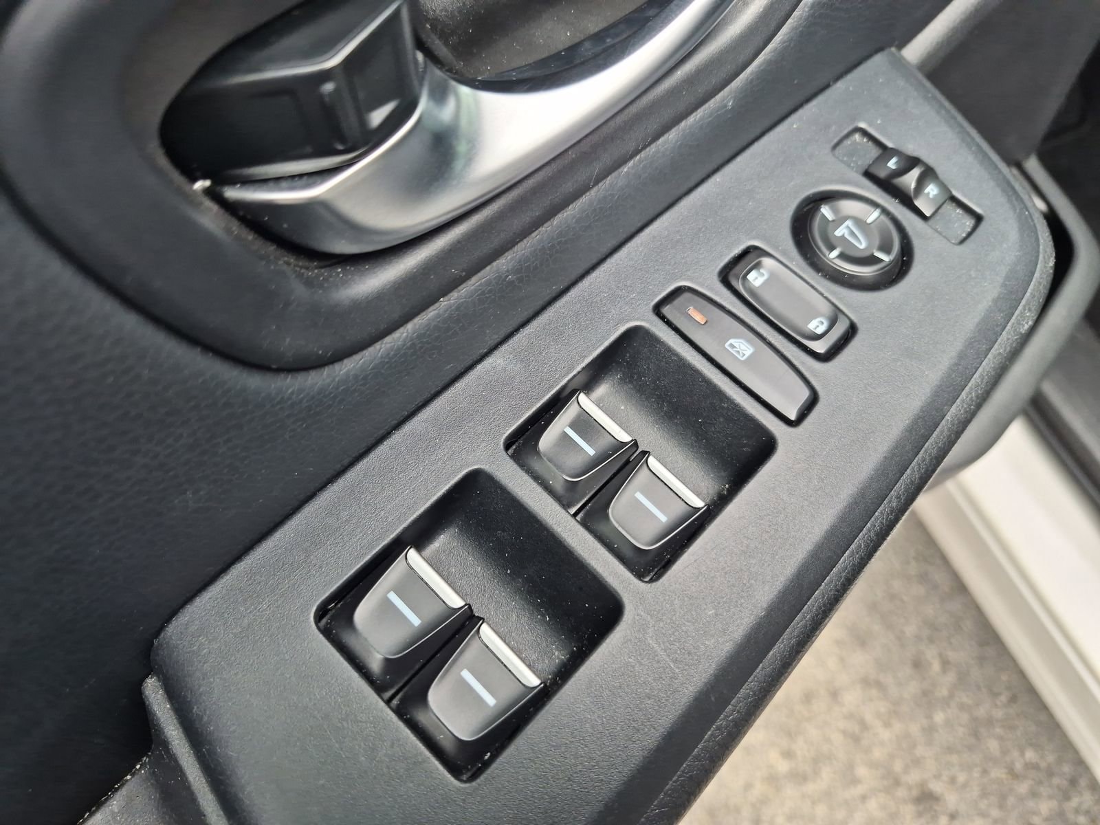 2023 Honda Pilot EX-L - Photo 17