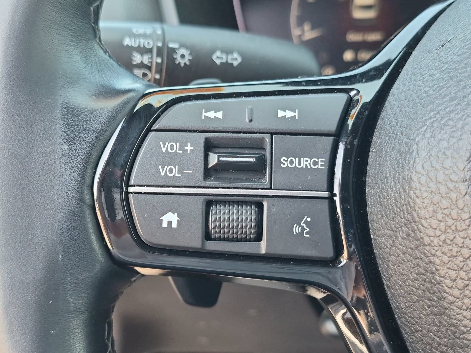 2025 Honda Civic Sport - Photo 14