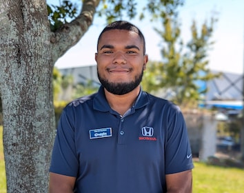 Staff member David Ramos from ID_416534724c74