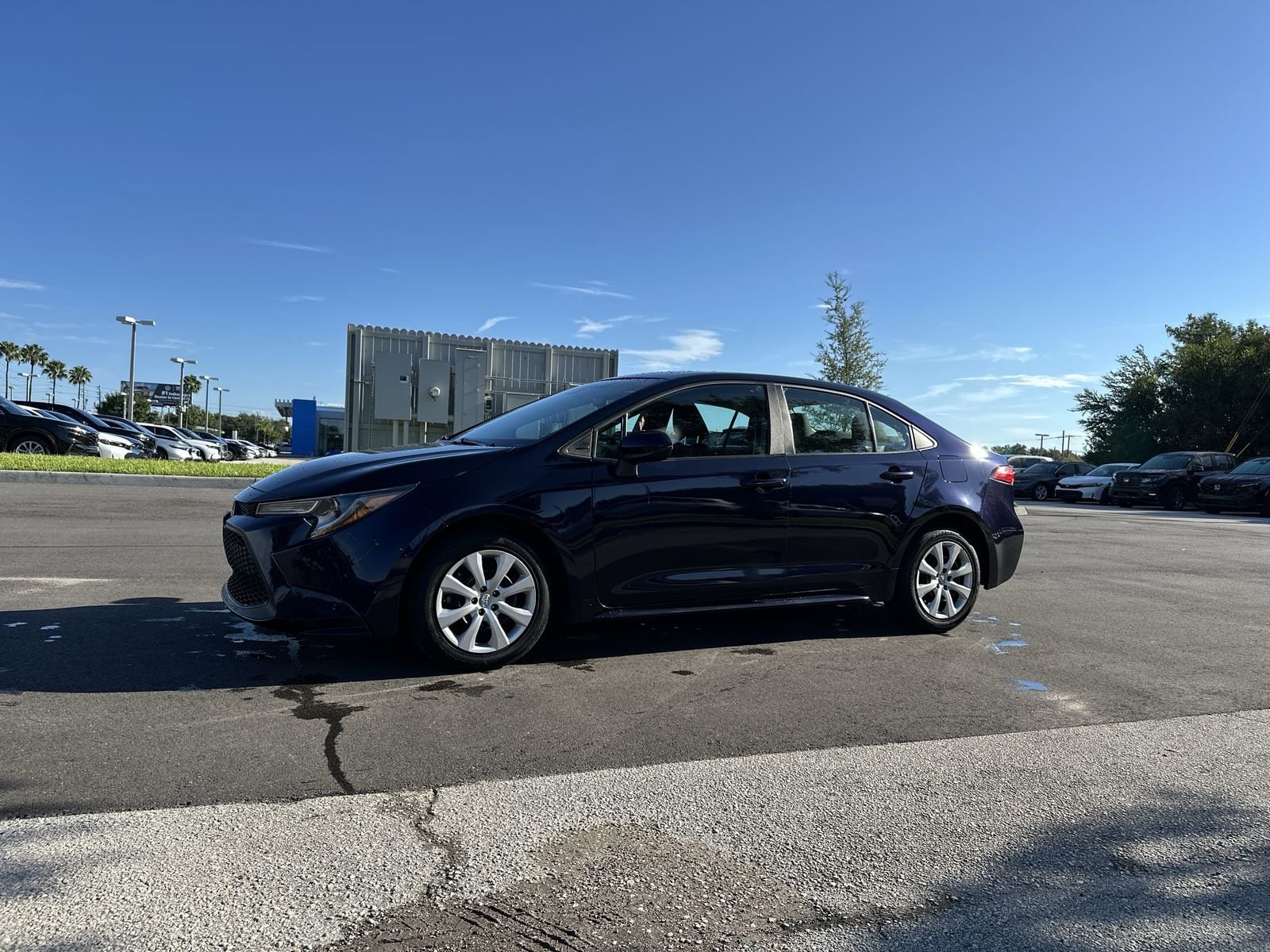 Used 2022 Toyota Corolla LE with VIN 5YFEPMAE9NP344622 for sale in Kansas City