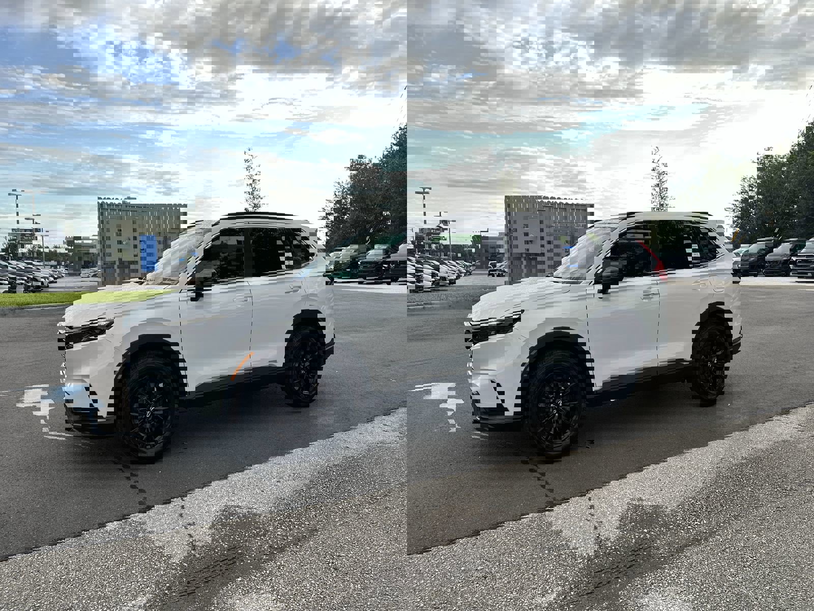 2025 Honda CR-V Hybrid Sport photo 3