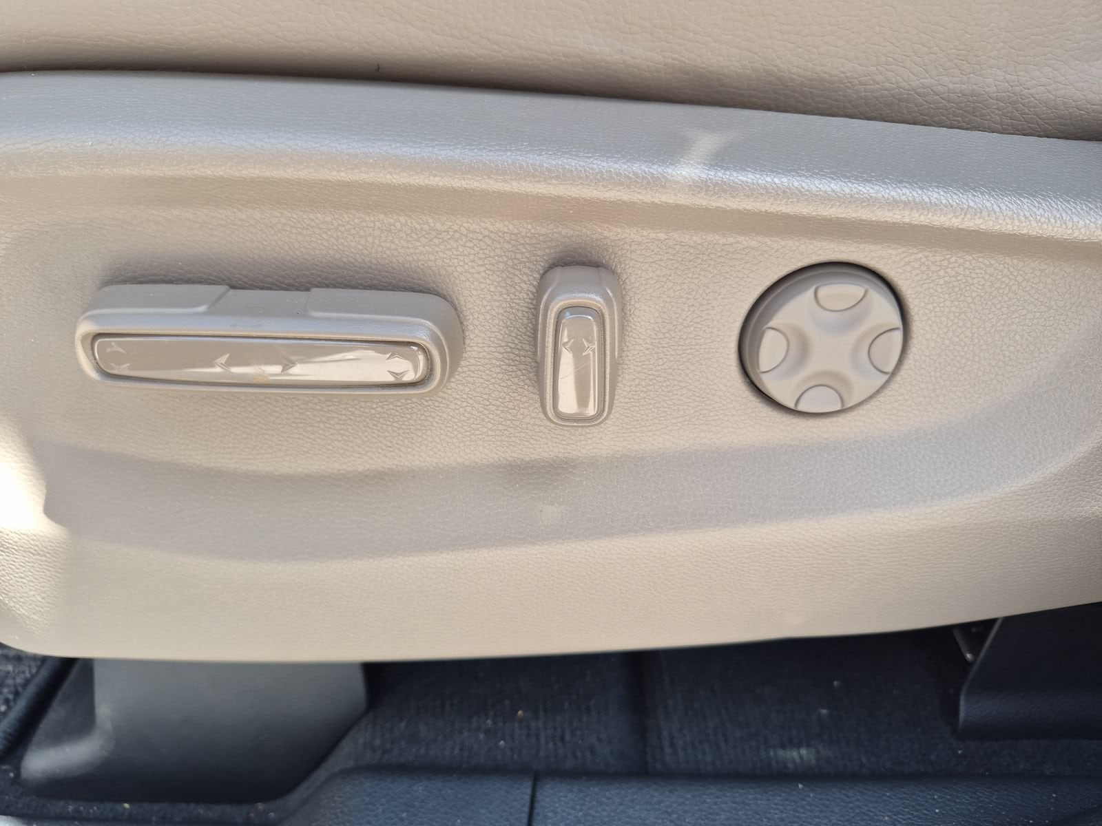2024 Honda Odyssey EX-L - Photo 15