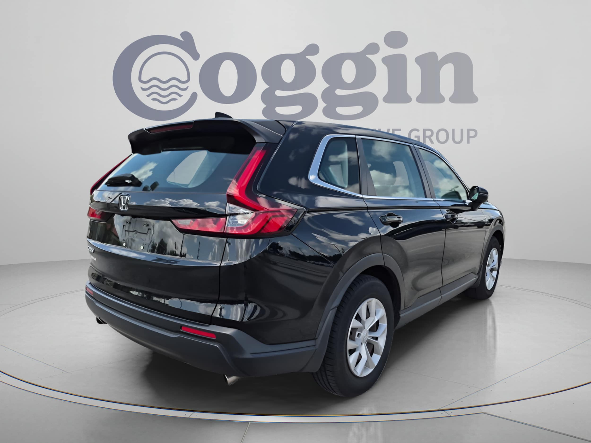 2023 Honda CR-V LX - Photo 7