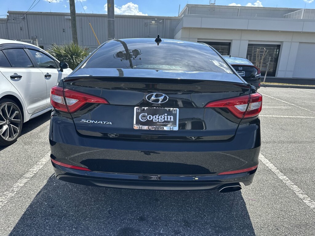 Used 2017 Hyundai Sonata SE Sedan